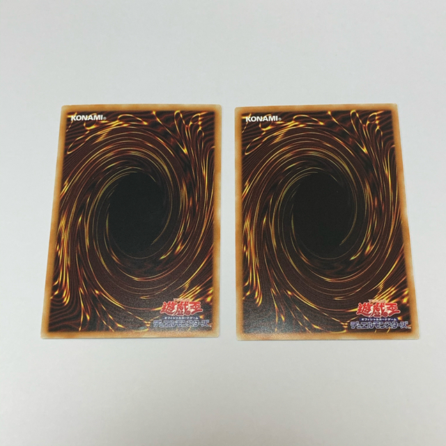 遊戯王(ユウギオウ)の遊戯王　青眼の白龍　ブラックマジシャン エンタメ/ホビーのトレーディングカード(シングルカード)の商品写真