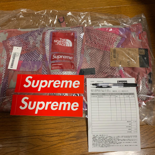 Supreme(シュプリーム)のSupreme The North Face ベスト マルチ S 新品未使用 メンズのトップス(ベスト)の商品写真