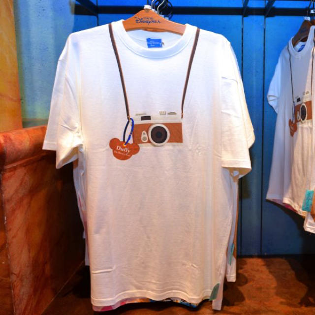 Disney(ディズニー)のダッフィー  スプリングヴォヤッジ　Tシャツ エンタメ/ホビーのおもちゃ/ぬいぐるみ(キャラクターグッズ)の商品写真