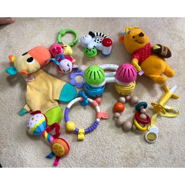 Combi 赤ちゃんのおもちゃの通販 By お譲りshop コンビならラクマ