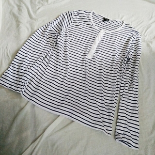 エイチアンドエム(H&M)のボーダーシャツ（長袖〜半袖）白ボーダー(Tシャツ/カットソー(七分/長袖))