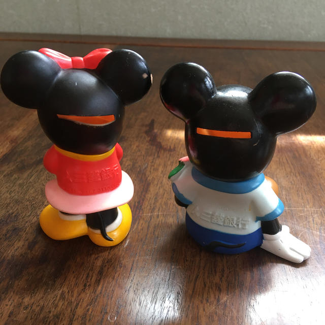 Disney(ディズニー)のディズニー貯金箱　東京三菱銀行 エンタメ/ホビーのおもちゃ/ぬいぐるみ(キャラクターグッズ)の商品写真