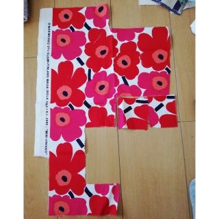 マリメッコ(marimekko)のマリメッコ　ハギレ(生地/糸)