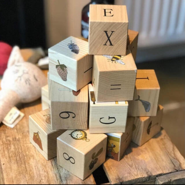 Bonpoint(ボンポワン)のKonges Sloejd 木製ブロック キッズ/ベビー/マタニティのおもちゃ(積み木/ブロック)の商品写真