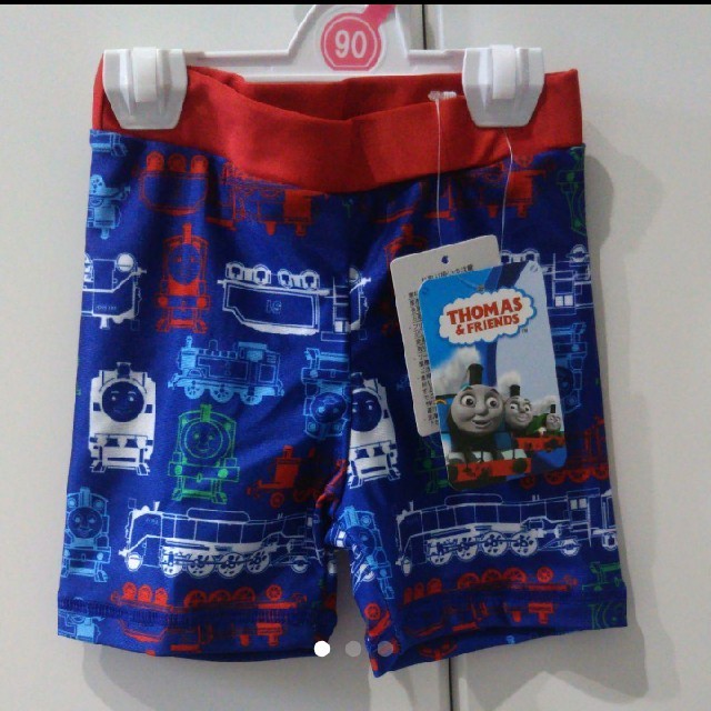 新品 トーマス 水着 男の子 ハーフパンツ 90 キッズ/ベビー/マタニティのキッズ服男の子用(90cm~)(水着)の商品写真