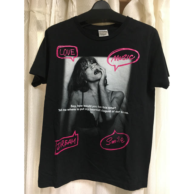 【ＴＡ】浜崎あゆみ　ライブＴシャツ エンタメ/ホビーのタレントグッズ(ミュージシャン)の商品写真