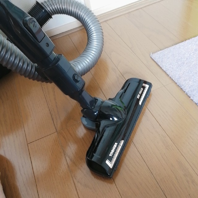 TOSHIBA　掃除機