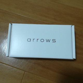 フジツウ(富士通)の新品未使用　arrows M05　ホワイト(スマートフォン本体)