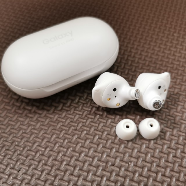 Galaxy buds　ホワイト 　超美品