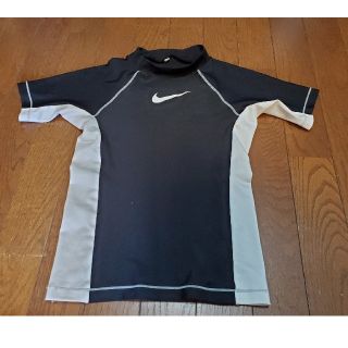 ナイキ(NIKE)のNIKE　ラッシュガード　130(水着)