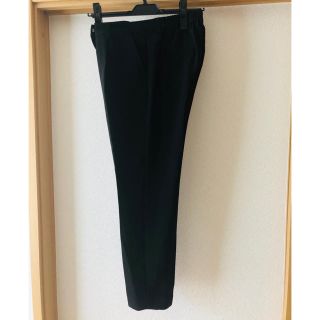 プラステ(PLST)のPLST ポリエステル　タックテーパードパンツ(クロップドパンツ)