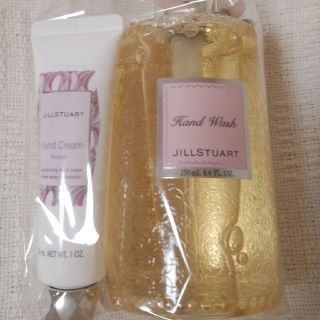 ジルスチュアート(JILLSTUART)の【イチゴメルバ様専用】JILLSTUARTハンドウォッシュハンドクリームセット(ボディソープ/石鹸)