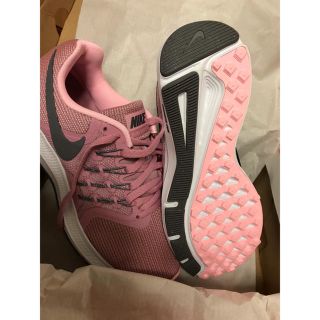 ナイキ(NIKE)のNIKI箱付き【処分前最終お値下げ】新品　NIKE ナイキ スニーカー　箱付き(スニーカー)