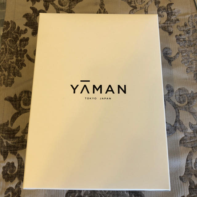 YA-MAN(ヤーマン)の【新品未使用】ヤーマン　フォトプラス　EX（美顔器） スマホ/家電/カメラの美容/健康(フェイスケア/美顔器)の商品写真