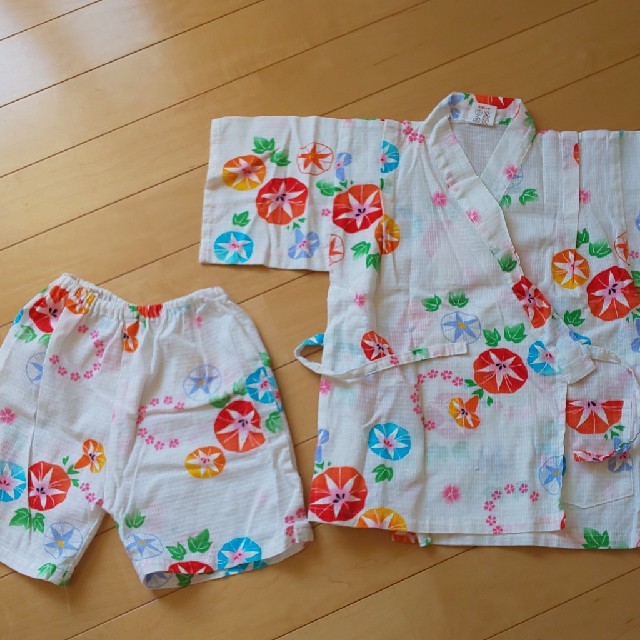 西松屋(ニシマツヤ)の甚平 100 キッズ/ベビー/マタニティのキッズ服女の子用(90cm~)(甚平/浴衣)の商品写真