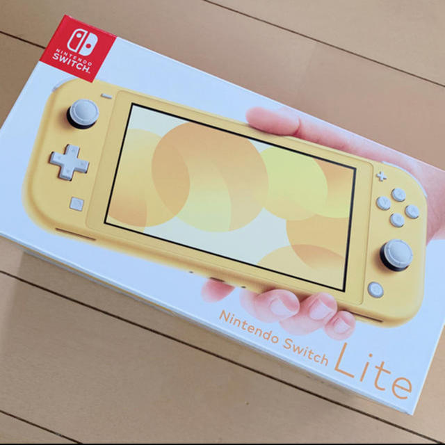 NEW限定品 Nintendo Switch 専用出品 Nintendo Switch Lite イエロー 凹みありの通販 by しょう's  shop｜ニンテンドースイッチならラクマ