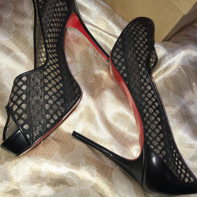 Christian Louboutin(クリスチャンルブタン)のChristian Louboutinヒール レディースの靴/シューズ(ハイヒール/パンプス)の商品写真