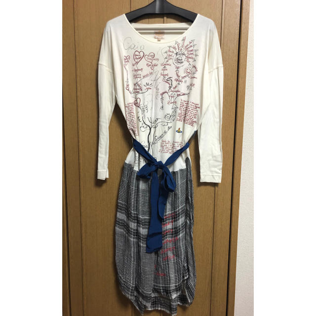 Vivienne Westwood(ヴィヴィアンウエストウッド)のVivienne Westwood Gaia Tree Dress レディースのワンピース(ロングワンピース/マキシワンピース)の商品写真