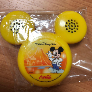 ディズニー(Disney)のミッキーの形　スピーカー　黄色(スピーカー)