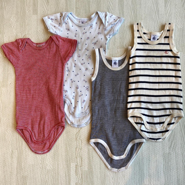 PETIT BATEAU(プチバトー)のBNMA様専用☆PETIT BATEAU 12m/74cm まとめ売り キッズ/ベビー/マタニティのベビー服(~85cm)(ロンパース)の商品写真