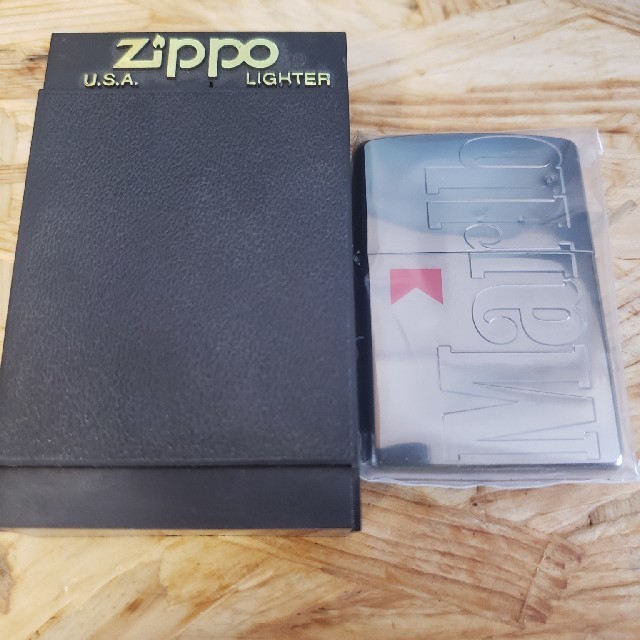 Marlboro zippo