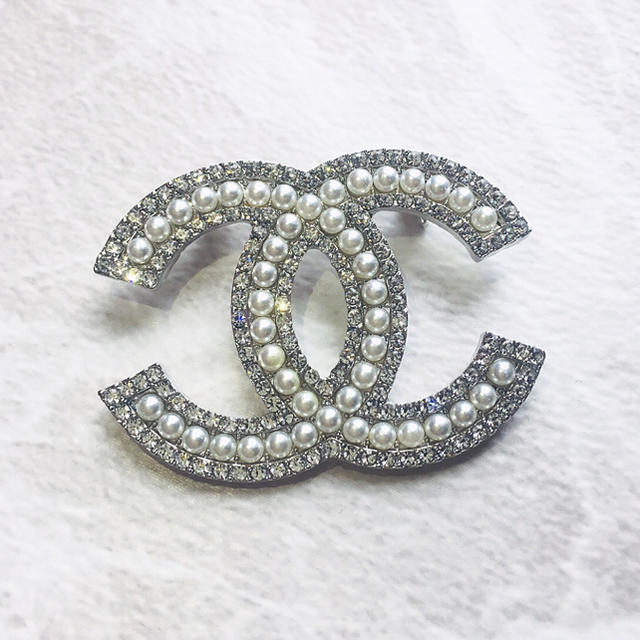 CHANEL - ⭐️新商品 CHANEL パール ブローチ キラキラ [残りわずか]の通販 by *.accessory shop