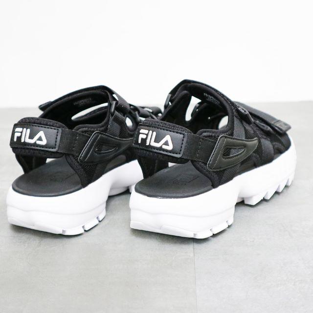 FILA(フィラ)の新品☆FILA☆ディスラプターサンダル ユニセックス レディースの靴/シューズ(サンダル)の商品写真