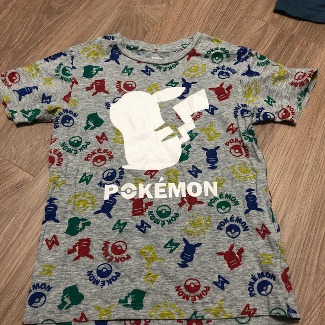 UNIQLO(ユニクロ)のポケモン　Tシャツ キッズ/ベビー/マタニティのキッズ服男の子用(90cm~)(Tシャツ/カットソー)の商品写真