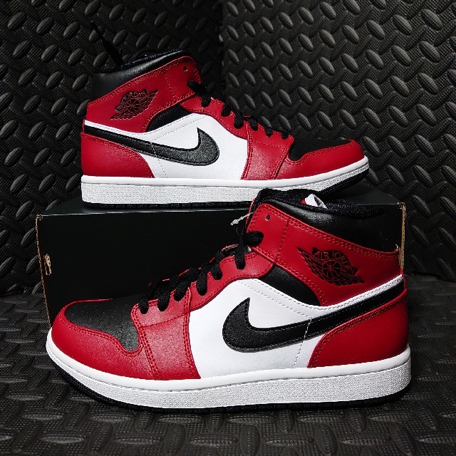 AIR JORDAN 1 MID CHICAGO BLACK TOEスニーカー