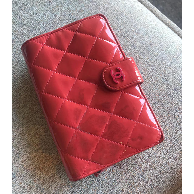 CHANEL エナメル　財布