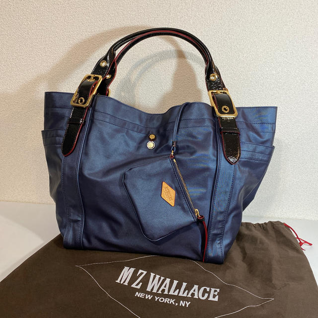 MZ WALLACE(エムジーウォレス)のMZ WALLAGE ビッグバッグ　紺シャイン レディースのバッグ(トートバッグ)の商品写真