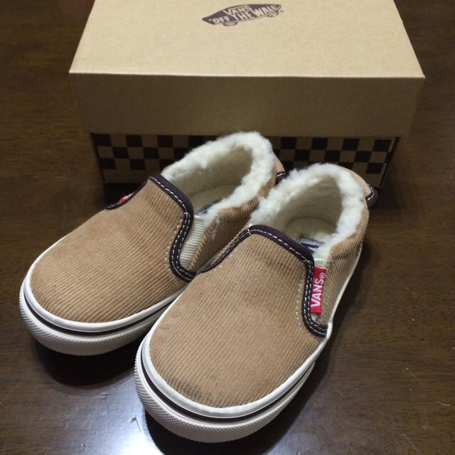 VANS(ヴァンズ)の未使用！vans15cmあったかシューズ キッズ/ベビー/マタニティのキッズ靴/シューズ(15cm~)(スニーカー)の商品写真