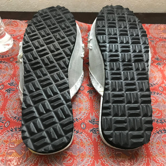 【新品未使用】メッシュサンダル　スリッパ　ベトナム刺繍　サイズ　36    レディースの靴/シューズ(サンダル)の商品写真