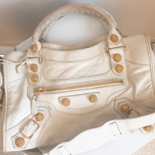 バレンシアガバッグ スタッズの通販 56点 | BALENCIAGA BAGを買うなら ...