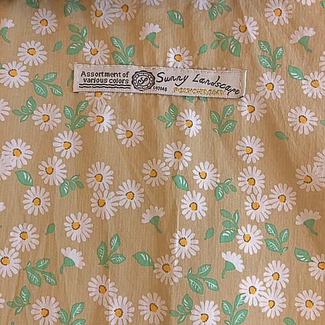 SunnyLandscape(サニーランドスケープ)のサニーランドスケープ　110 ワンピース　花柄 キッズ/ベビー/マタニティのキッズ服女の子用(90cm~)(ワンピース)の商品写真
