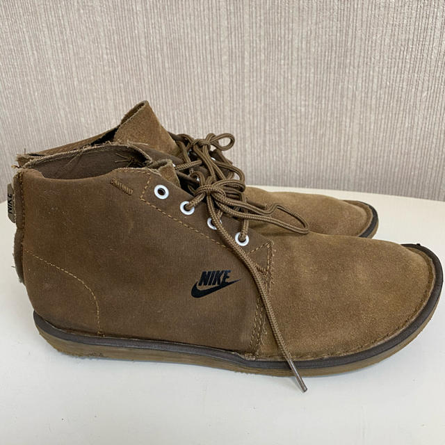 NIKE(ナイキ)のナイキ　ソーラーソフトチャッカ　スニーカー メンズの靴/シューズ(スニーカー)の商品写真