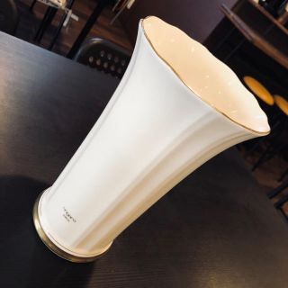 emanuel ungaro(花瓶)のフリマアイテム一覧 emanuel ungaro(花瓶)のフリマアイテム一覧