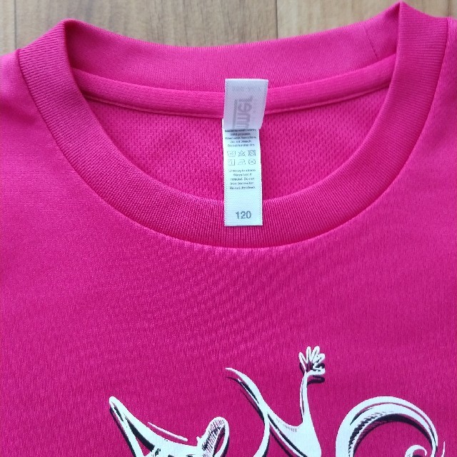 ＹＴＪ　カラーＴシャツ　ピンク　１２０ｃｍ キッズ/ベビー/マタニティのキッズ服女の子用(90cm~)(Tシャツ/カットソー)の商品写真