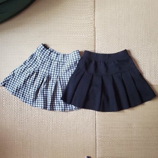 ユニクロ(UNIQLO)のUNIQLO　サイズ120（kids M）ミニスカート　２点セット(スカート)