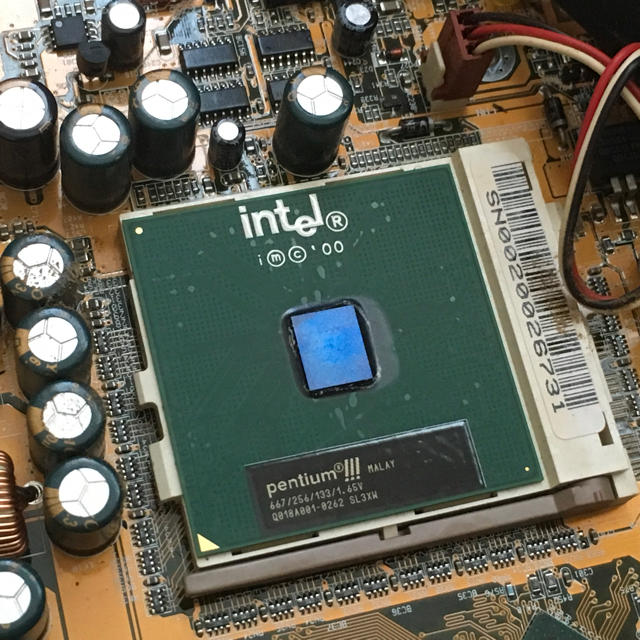 富士通(フジツウ)のGA-6WLM7-3 マザーボード PentiumIII 667Mhz スマホ/家電/カメラのPC/タブレット(PCパーツ)の商品写真