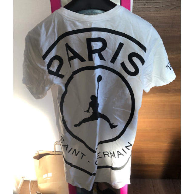 PARIS(パリス)のPSG/ジョーダン　Tシャツ メンズのトップス(Tシャツ/カットソー(半袖/袖なし))の商品写真