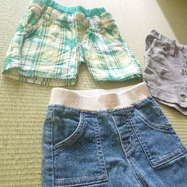 mikihouse(ミキハウス)の半ズボン（星、パイナップル、ジーパン） キッズ/ベビー/マタニティのベビー服(~85cm)(パンツ)の商品写真