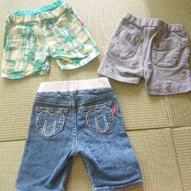 mikihouse(ミキハウス)の半ズボン（星、パイナップル、ジーパン） キッズ/ベビー/マタニティのベビー服(~85cm)(パンツ)の商品写真