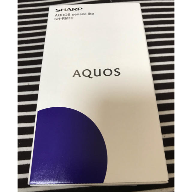 AQUOS(アクオス)のSHARP AQUOS sense3 lite sh-rm12 スマホ/家電/カメラのスマートフォン/携帯電話(スマートフォン本体)の商品写真