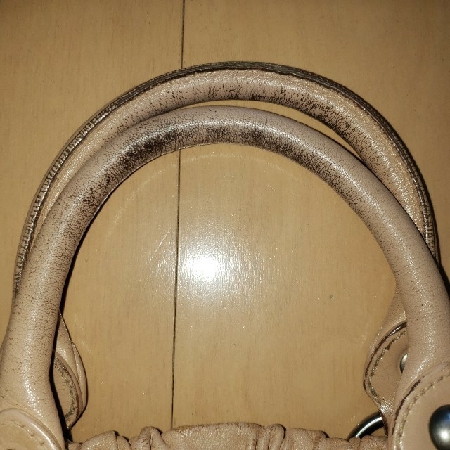miumiu(ミュウミュウ)のミュウミュウ ショルダーバック レディースのバッグ(ショルダーバッグ)の商品写真