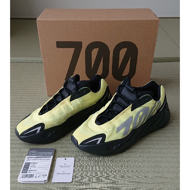 adidas(アディダス)のYEEZY BOOST 700 MNVN イージーブースト メンズの靴/シューズ(スニーカー)の商品写真