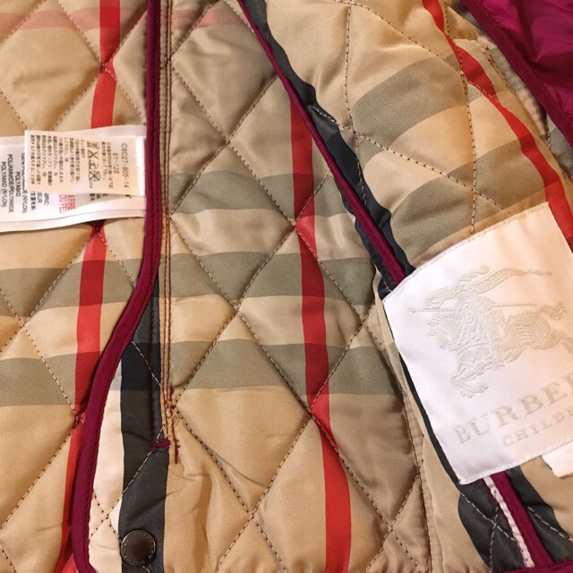 BURBERRY(バーバリー)のBURBERRY CHILDREN キルティング ジャケット ８Ｙ 128㎝ キッズ/ベビー/マタニティのキッズ服女の子用(90cm~)(コート)の商品写真