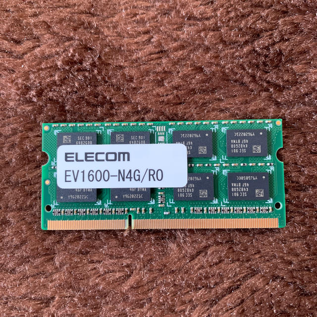 ELECOM(エレコム)のノートPC用メモリ　EV1600-N4G/RO スマホ/家電/カメラのPC/タブレット(PCパーツ)の商品写真