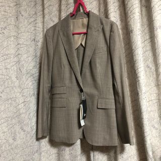 スーツカンパニー(THE SUIT COMPANY)の新品　夏　ジャケット　４０　サンドカラー(テーラードジャケット)