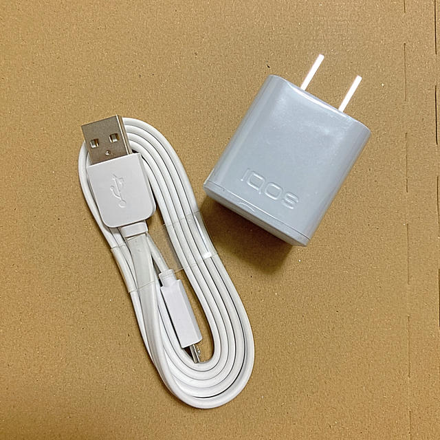 IQOS(アイコス)のiQOS 充電器 メンズのファッション小物(タバコグッズ)の商品写真